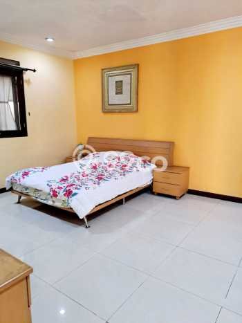 Rumah Elit LB 450m2 Siap Huni Desain Elegan di Tubagus Ismail, Bandung Rumah Elit LB 450m2 Siap Huni Desain Elegan di Tubagus Ismail, Bandung