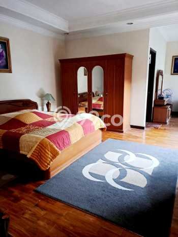 Rumah Elit LB 450m2 Siap Huni Desain Elegan di Tubagus Ismail, Bandung Rumah Elit LB 450m2 Siap Huni Desain Elegan di Tubagus Ismail, Bandung
