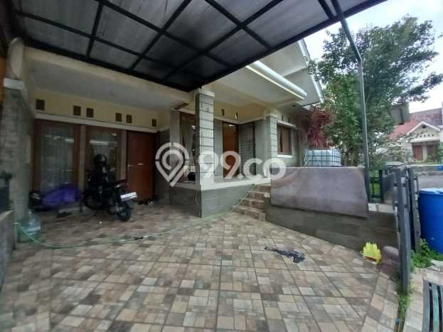 Jual Rumah Strategis Bagus Punya 4 KT di Cimahi Utara Cimahi SHM Jual Rumah Strategis Bagus Punya 4 KT di Cimahi Utara Cimahi SHM