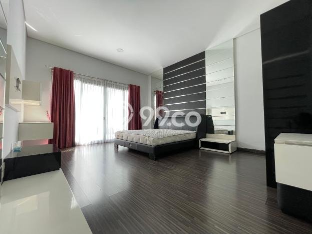 Rumah Elit LB 600m2 Siap Huni Desain Elegan di Resor Dago Pakar, Bandung Rumah Elit LB 600m2 Siap Huni Desain Elegan di Resor Dago Pakar, Bandung