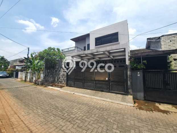 For Sale Rumah 5 Kamar Lokasi Strategis Bagus dan Strategis di Ciputat For Sale Rumah 5 Kamar Lokasi Strategis Bagus dan Strategis di Ciputat