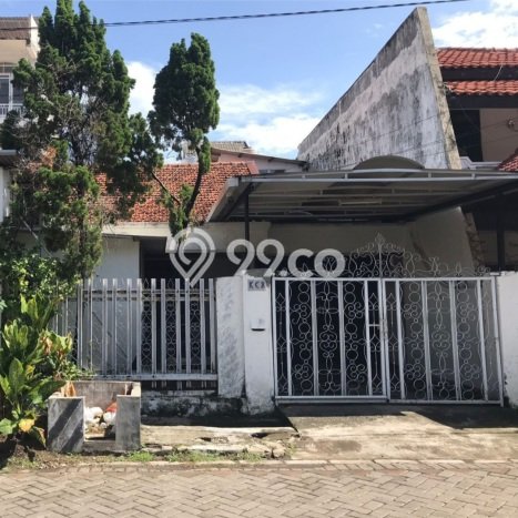Hunian Cantik Modern Lb 150m2 di Tenggilis Mejoyo, Surabaya Hunian Cantik Modern Lb 150m2 di Tenggilis Mejoyo, Surabaya