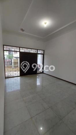 Hunian Elit LB 450m2 Siap Pakai Desain Elegan di Dharma Husada, Surabaya Hunian Elit LB 450m2 Siap Pakai Desain Elegan di Dharma Husada, Surabaya