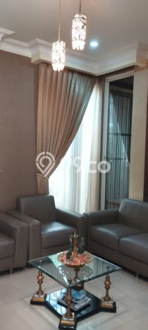 Ready to Use! Luxury House LT 230m2 Desain Elegan di Pakuwon Indah Ready to Use! Luxury House LT 230m2 Desain Elegan di Pakuwon Indah