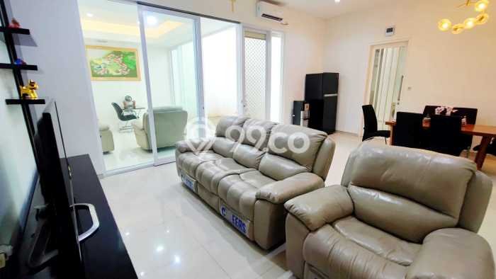 Ready to Use! Luxury House LT 210m2 Desain Modern di Citraland Ready to Use! Luxury House LT 210m2 Desain Modern di Citraland