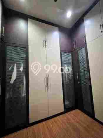 Rumah Luxury Modern Siap Huni di Pakuwon Indah Surabaya Rumah Luxury Modern Siap Huni di Pakuwon Indah Surabaya