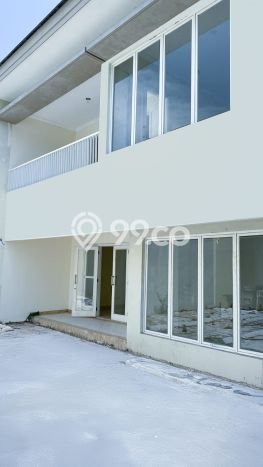 For Sale Rumah Mewah Exclusive di Sukolilo, Surabaya For Sale Rumah Mewah Exclusive di Sukolilo, Surabaya