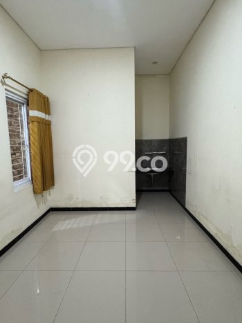 Hunian Elit LB 192m2 Siap Pakai Desain Elegan di Citraland, Surabaya Hunian Elit LB 192m2 Siap Pakai Desain Elegan di Citraland, Surabaya