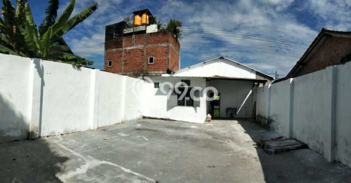 Dijual! Ruko di Sumbersoko Lumajang LT 230m2 / LB 100m2 Kawasan Bisnis Dijual! Ruko di Sumbersoko Lumajang LT 230m2 / LB 100m2 Kawasan Bisnis