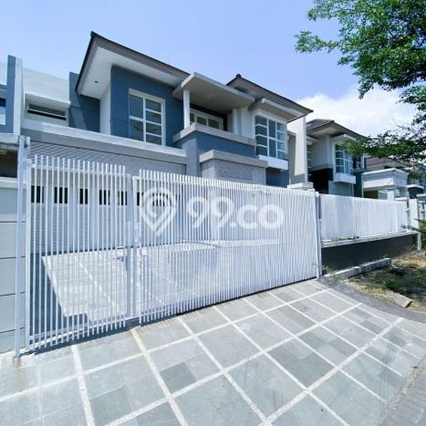 For Sale Rumah Mewah Exclusive di Sukolilo, Surabaya For Sale Rumah Mewah Exclusive di Sukolilo, Surabaya