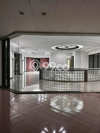 Rumah Mewah LB 800m2 Siap Huni Desain Elegan di Dharma Husada, Surabaya Rumah Mewah LB 800m2 Siap Huni Desain Elegan di Dharma Husada, Surabaya