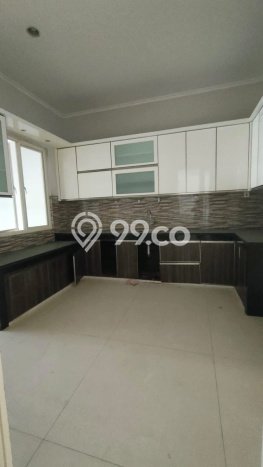 Rumah di Citraland, 4 KT, View Indah, LT 308m2m² Bangunan 400m2m² Rumah di Citraland, 4 KT, View Indah, LT 308m2m² Bangunan 400m2m²