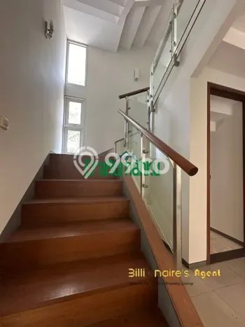 Hunian Ideal dengan LT 270m2 & LB 400m2 Disewakan di patra kuningan Hunian Ideal dengan LT 270m2 & LB 400m2 Disewakan di patra kuningan