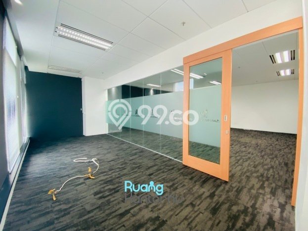 Kantor Disewa di Jakarta Selatan dengan LB 135m2 Area Komersial Ramai Kantor Disewa di Jakarta Selatan dengan LB 135m2 Area Komersial Ramai