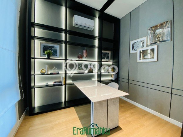 Rumah Mewah LB 297m2 Siap Pakai Desain Elegan di Pondok Indah, Jakarta Selatan Rumah Mewah LB 297m2 Siap Pakai Desain Elegan di Pondok Indah, Jakarta Selatan