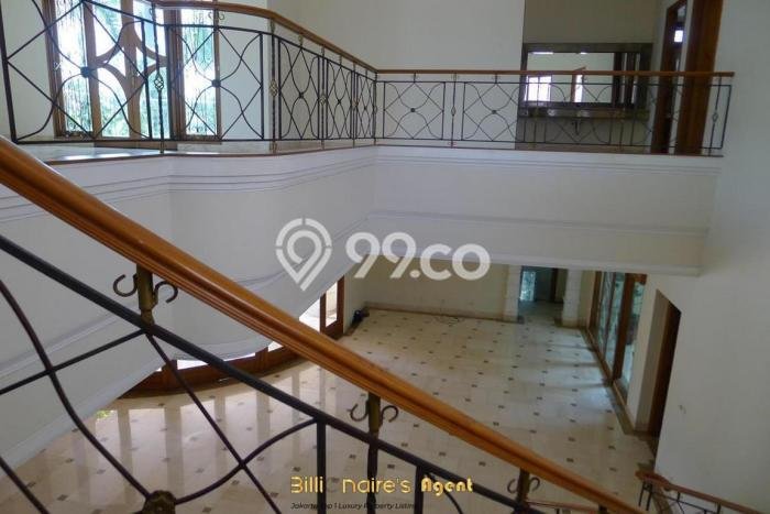Hunian Modern Disewakan di Cipete Jakarta Selatan 5 KT & 5 KM Hunian Modern Disewakan di Cipete Jakarta Selatan 5 KT & 5 KM