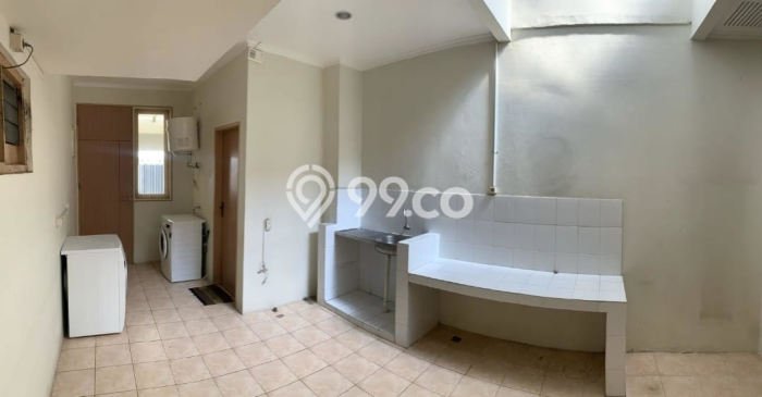 BEST LOCATION! Rumah kawasan Antasari, Dekat Stasiun, 3 KM, Luas 300m2m² Bangunan 324m2m² BEST LOCATION! Rumah kawasan Antasari, Dekat Stasiun, 3 KM, Luas 300m2m² Bangunan 324m2m²