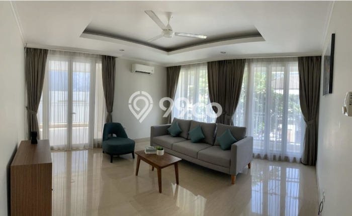 BEST LOCATION! Rumah kawasan Antasari, Dekat Stasiun, 3 KM, Luas 300m2m² Bangunan 324m2m² BEST LOCATION! Rumah kawasan Antasari, Dekat Stasiun, 3 KM, Luas 300m2m² Bangunan 324m2m²