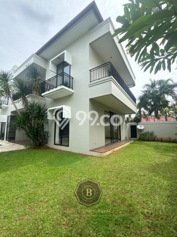 Ready to Use! Premium House LT 685m2 Desain Modern di Cipete Ready to Use! Premium House LT 685m2 Desain Modern di Cipete