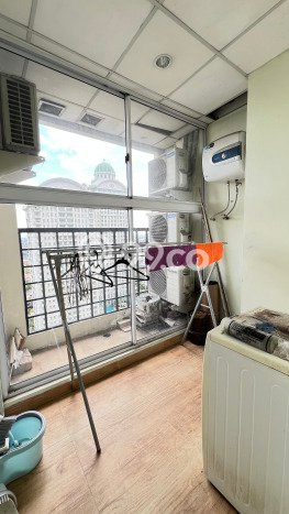 Hunian Apartemen Eksklusif untuk Dijual di Jakarta Selatan dengan 3 BR & 2 Kamar Mandi Hunian Apartemen Eksklusif untuk Dijual di Jakarta Selatan dengan 3 BR & 2 Kamar Mandi