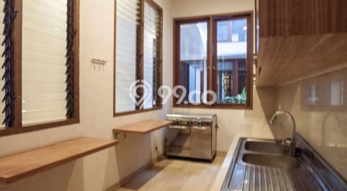 Jual Rumah Luas Elegan Dengan View Cantik di Kemang, Jakarta Selatan Jual Rumah Luas Elegan Dengan View Cantik di Kemang, Jakarta Selatan