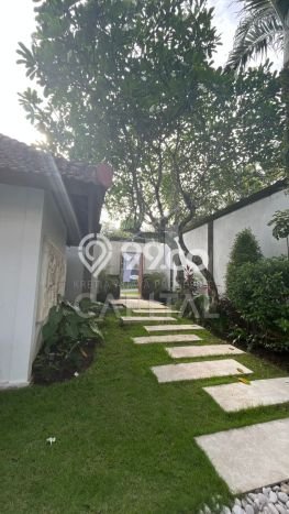 KESEMPATAN EMAS! Vila di Kuta Utara, Luas 615m2m², Lokasi Elite dengan keamanan terjaga KESEMPATAN EMAS! Vila di Kuta Utara, Luas 615m2m², Lokasi Elite dengan keamanan terjaga