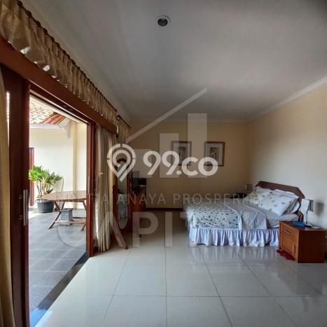 Peluang Investasi! Vila Kawasan , Dimensi 388m2m², Lokasi Strategis dengan nilai meningkat Peluang Investasi! Vila Kawasan , Dimensi 388m2m², Lokasi Strategis dengan nilai meningkat