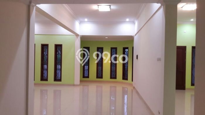 Ready to Use! Luxury House LT 504m2 Desain Elegan di Cibubur Ready to Use! Luxury House LT 504m2 Desain Elegan di Cibubur