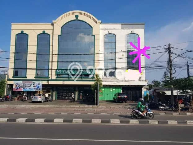 FOR SALE! Ruko di Senen Jakarta Pusat, LT 89m2, LB 356m2 FOR SALE! Ruko di Senen Jakarta Pusat, LT 89m2, LB 356m2