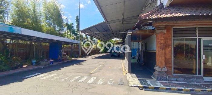 Gudang Disewakan di Gatot Subroto, Luas 1296m², Jalan Strategis, Akses Mudah Gudang Disewakan di Gatot Subroto, Luas 1296m², Jalan Strategis, Akses Mudah