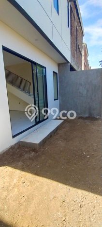 Rumah Elit Modern Tanpa Renovasi di Kesiman Denpasar Rumah Elit Modern Tanpa Renovasi di Kesiman Denpasar