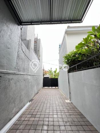 Gudang Dijual di Denpasar LT 174m2 & LB 130m2 Lokasi Terbaik! Gudang Dijual di Denpasar LT 174m2 & LB 130m2 Lokasi Terbaik!