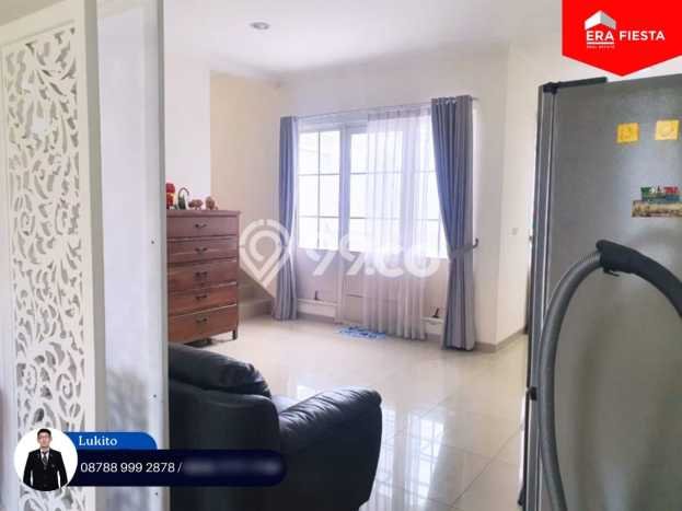 Rumah Modern 3 KT di Suvarna Sutera Tangerang Rumah Modern 3 KT di Suvarna Sutera Tangerang