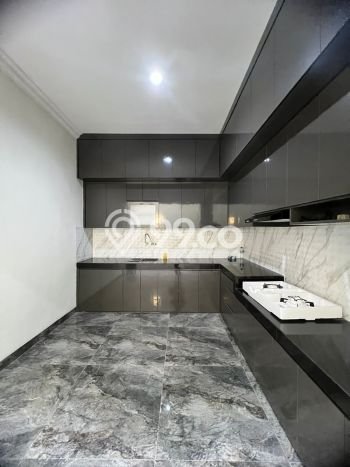 Ready to Use! Premium House LT 168m2 Desain Elegan di BSD The Icon Ready to Use! Premium House LT 168m2 Desain Elegan di BSD The Icon
