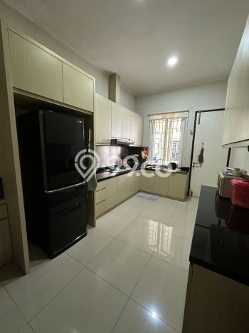 Rumah Mewah LB 230m2 Siap Pakai Desain Elegan di BSD Delatinos, Tangerang Rumah Mewah LB 230m2 Siap Pakai Desain Elegan di BSD Delatinos, Tangerang