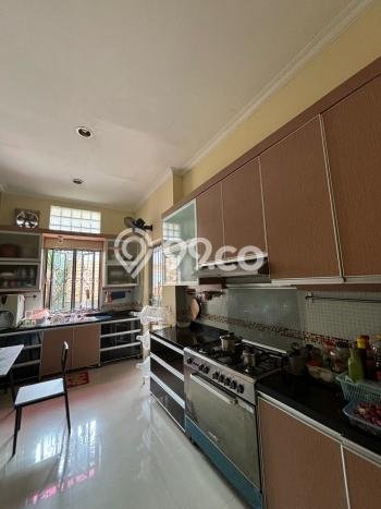 Rumah Elit Modern Tanpa Renovasi di BSD De Park Tangerang Rumah Elit Modern Tanpa Renovasi di BSD De Park Tangerang