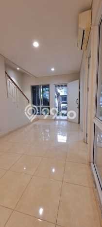 For Sale Hunian Rumah Terawat 3 Kamar di BSD Green Wich, Tangerang For Sale Hunian Rumah Terawat 3 Kamar di BSD Green Wich, Tangerang