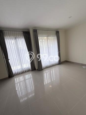 Disewakan! Rumah 3 Kamar Tidur &
3 Kamar Mandi di Gading Serpong, Tangerang Disewakan! Rumah 3 Kamar Tidur &
3 Kamar Mandi di Gading Serpong, Tangerang