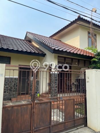 Rumah kawasan BSD Nusaloka, Akses ke Fasilitas, 5 KT, LT 196m2m² LB 156m2m² Rumah kawasan BSD Nusaloka, Akses ke Fasilitas, 5 KT, LT 196m2m² LB 156m2m²