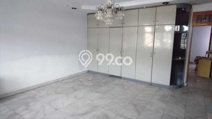 Properti Strategis 3 KT LT 144m² di Green garden, Jakarta Barat Properti Strategis 3 KT LT 144m² di Green garden, Jakarta Barat