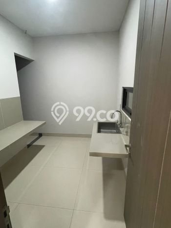 Rumah di BSD, 4 KT, Lingkungan Asri, LT 180m² Bangunan 180m² Rumah di BSD, 4 KT, Lingkungan Asri, LT 180m² Bangunan 180m²