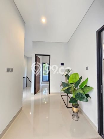 For Sale! Premium House LT 185m2 Desain Elegan di BSD For Sale! Premium House LT 185m2 Desain Elegan di BSD