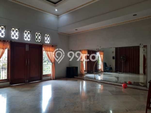 Dijual Rumah Premium dengan Fasilitas Sekitar Lengkap di Cinere, Depok Dijual Rumah Premium dengan Fasilitas Sekitar Lengkap di Cinere, Depok