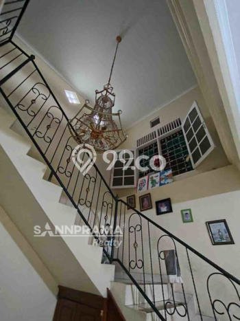 Dijual Hunian Rumah Nyaman 6 Kamar di Sukmajaya, Depok Dijual Hunian Rumah Nyaman 6 Kamar di Sukmajaya, Depok