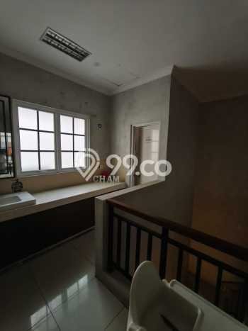SEWA TERJANGKAU! Ruko di , Luas 107m2m², Lokasi Komersial SEWA TERJANGKAU! Ruko di , Luas 107m2m², Lokasi Komersial