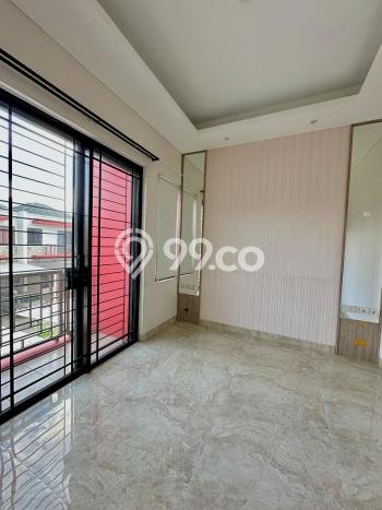For Sale Hunian Rumah Terawat 2 Kamar di Green Lake City, Jakarta Barat For Sale Hunian Rumah Terawat 2 Kamar di Green Lake City, Jakarta Barat