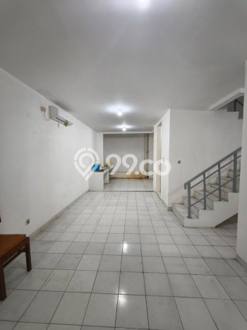 Dijual Rumah Eksklusif 4 KT di Taman Palem, Jakarta Barat Dijual Rumah Eksklusif 4 KT di Taman Palem, Jakarta Barat
