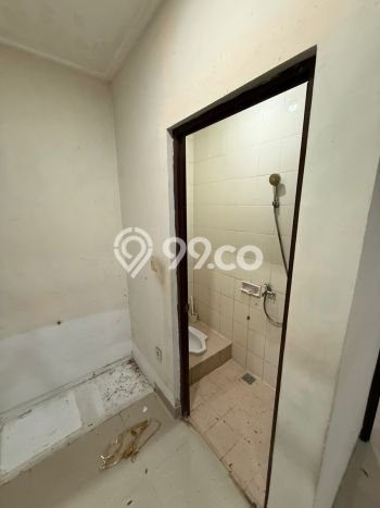 Rumah Elit Modern Tanpa Renovasi di Green Lake City Jakarta Barat Rumah Elit Modern Tanpa Renovasi di Green Lake City Jakarta Barat