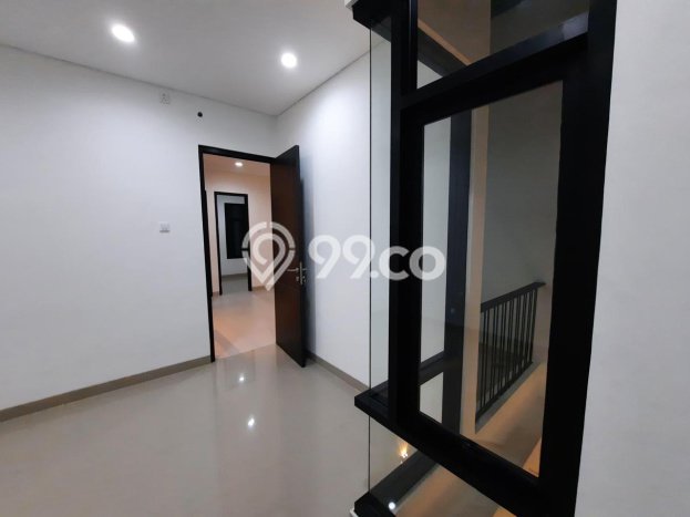DIJUAL CEPAT! Rumah Gading Serpong, Tangerang, LT 72m² LB 142m² DIJUAL CEPAT! Rumah Gading Serpong, Tangerang, LT 72m² LB 142m²