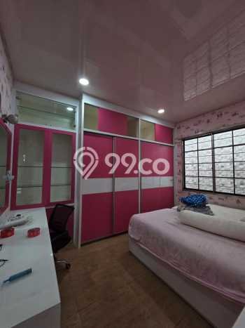 Rumah sewa siap pakai 4 Kamar Tidur di Green Lake City, Jakarta Barat Rumah sewa siap pakai 4 Kamar Tidur di Green Lake City, Jakarta Barat